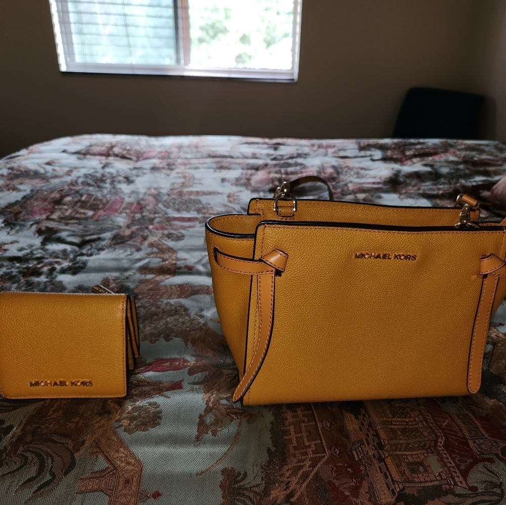 Michael Kors Purse and Wallet